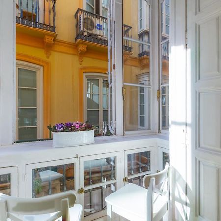 Puerta De Larios: Central Three-Bedroom Apartment With Balconies And Patio Malaga Exterior photo