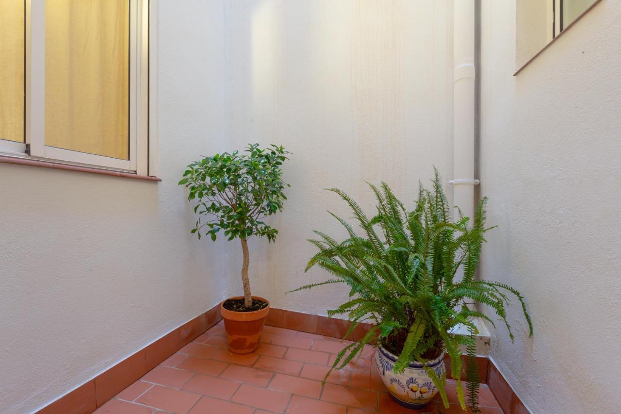 Puerta De Larios: Central Three-Bedroom Apartment With Balconies And Patio Malaga Exterior photo